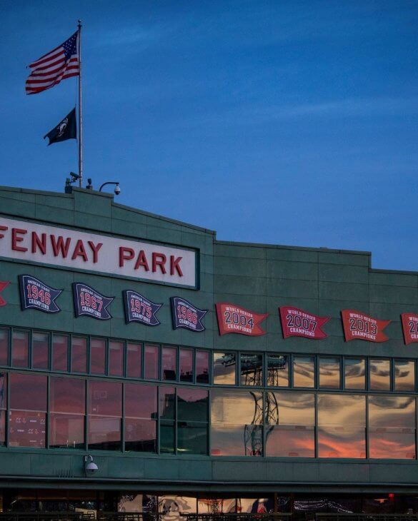 LOOKING FINE FENWAY, PAVILION CLUB – RED SOX GAME PACKAGE